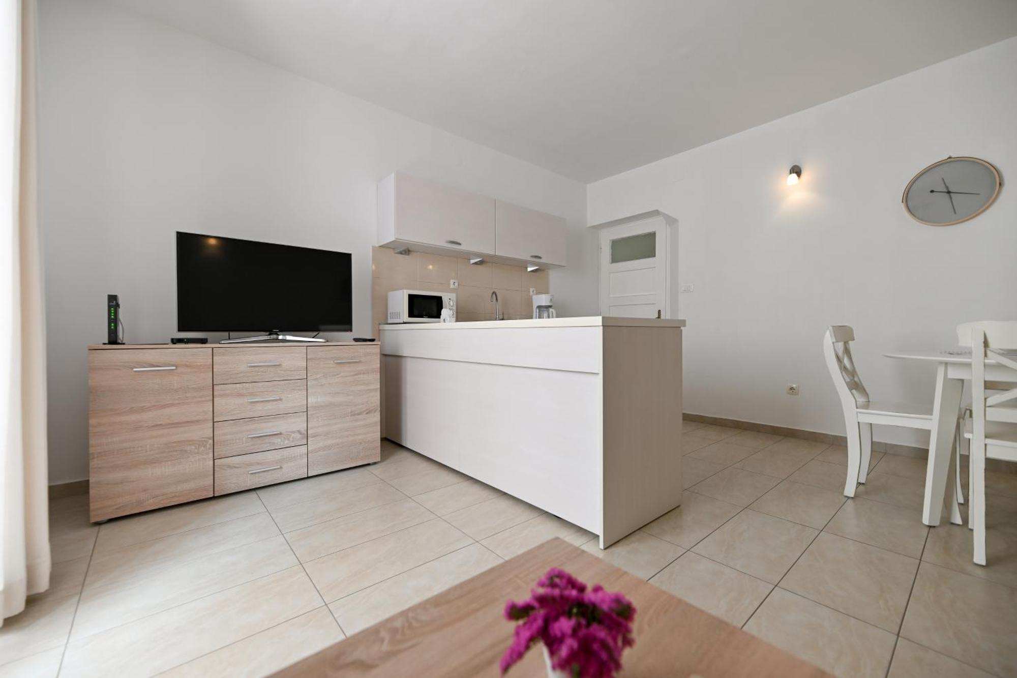 Near Zadar City Center Apartment With Free Parking And Air Condition In Each Room Exterior photo