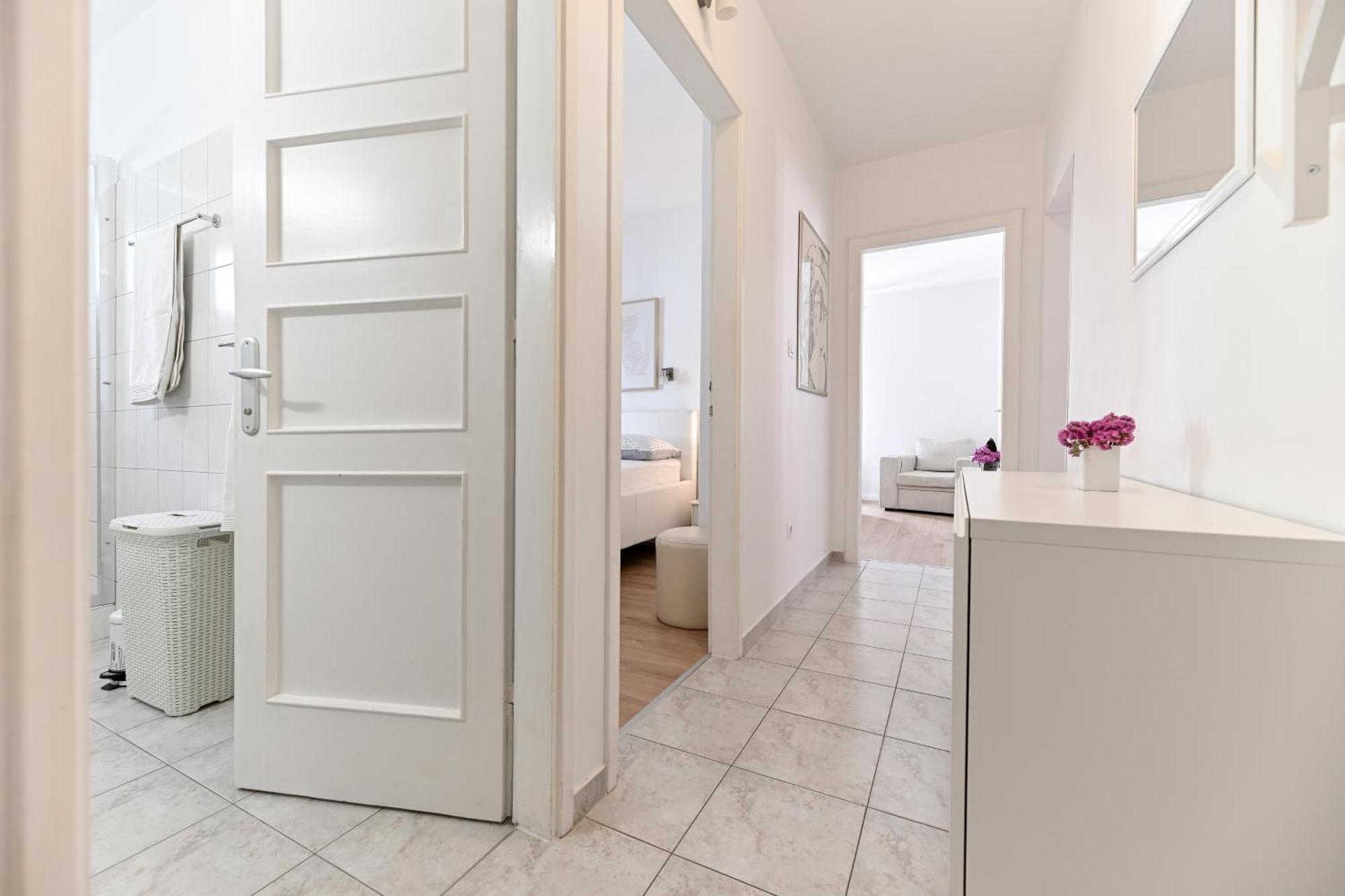 Near Zadar City Center Apartment With Free Parking And Air Condition In Each Room Exterior photo